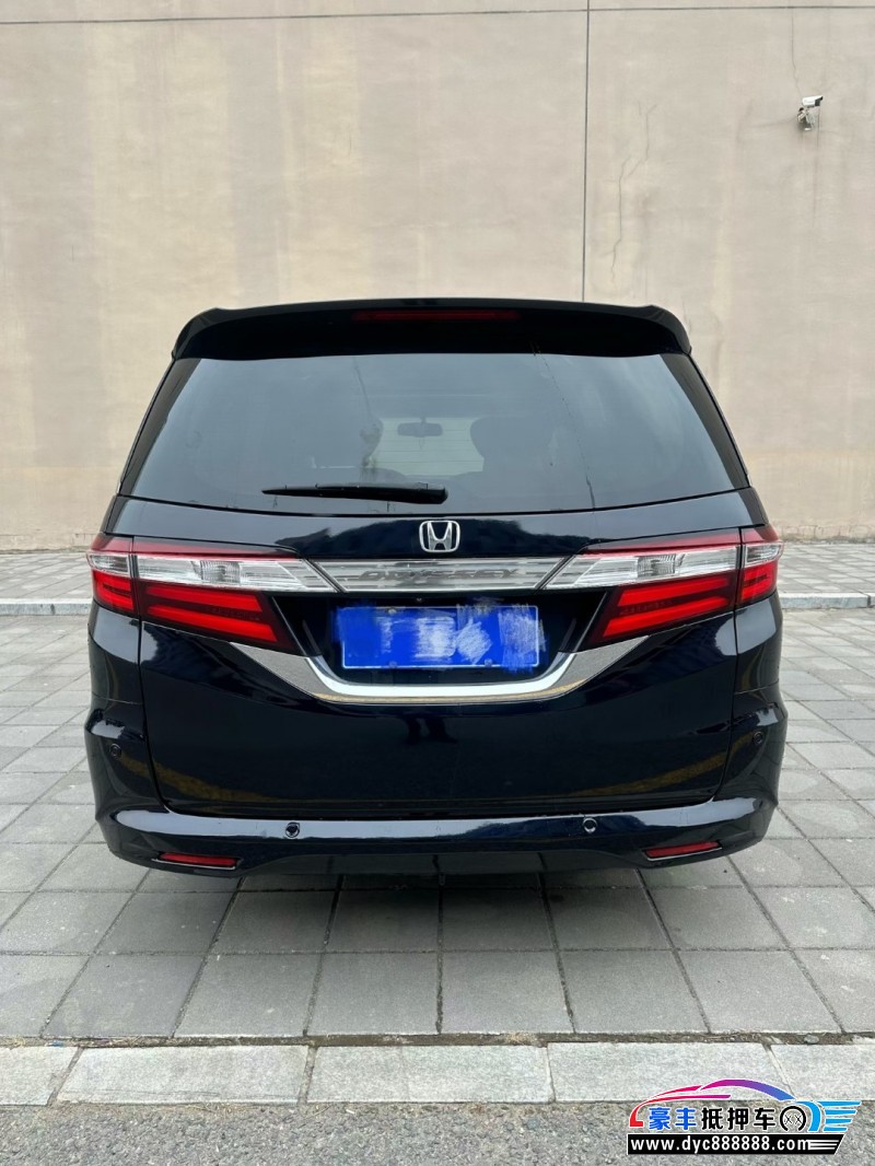 15年本田奥德赛轿车抵押车出售