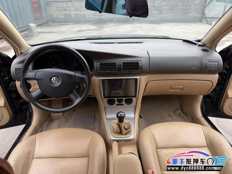 11年大众帕萨特轿车抵押车出售