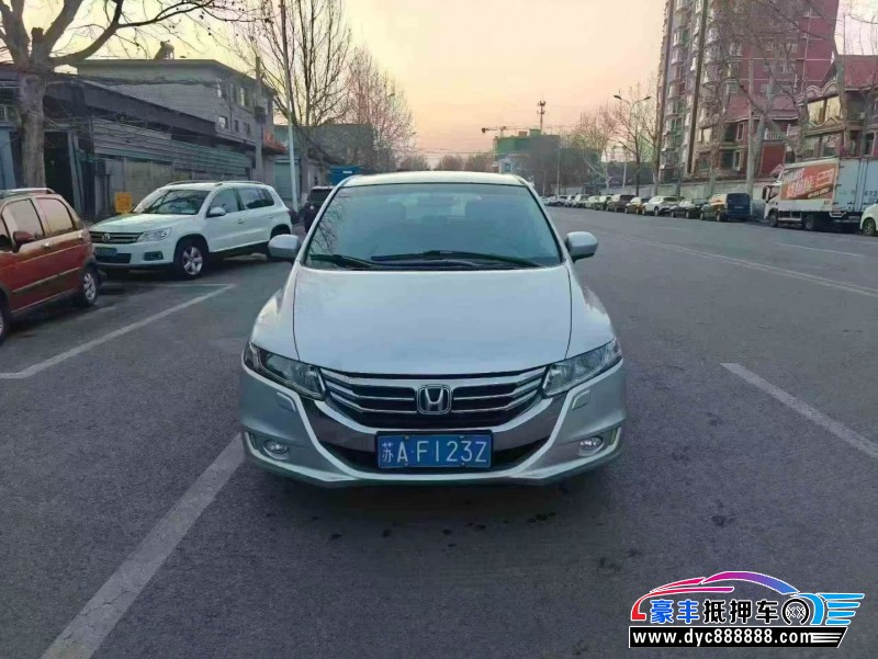 抵押车出售13年本田奥德赛轿车