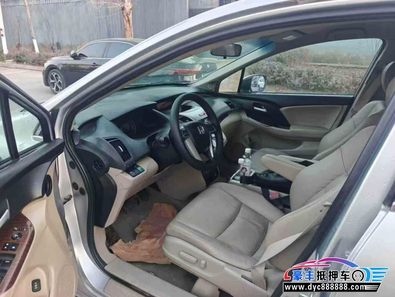 13年本田奥德赛轿车抵押车出售
