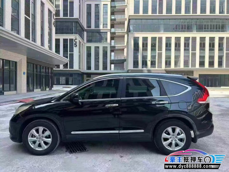 14年本田CR-V轿车抵押车出售