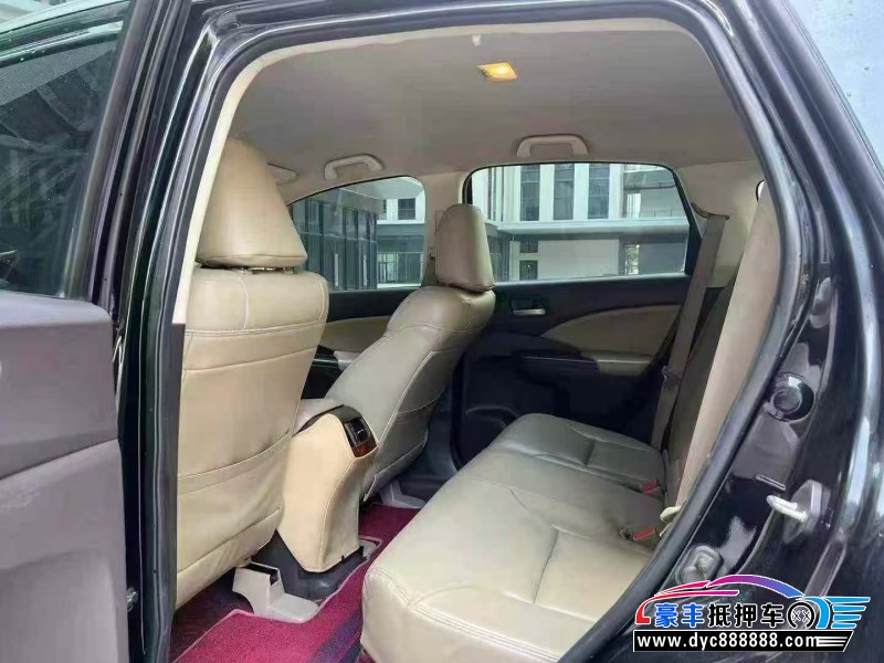 14年本田CR-V轿车抵押车出售