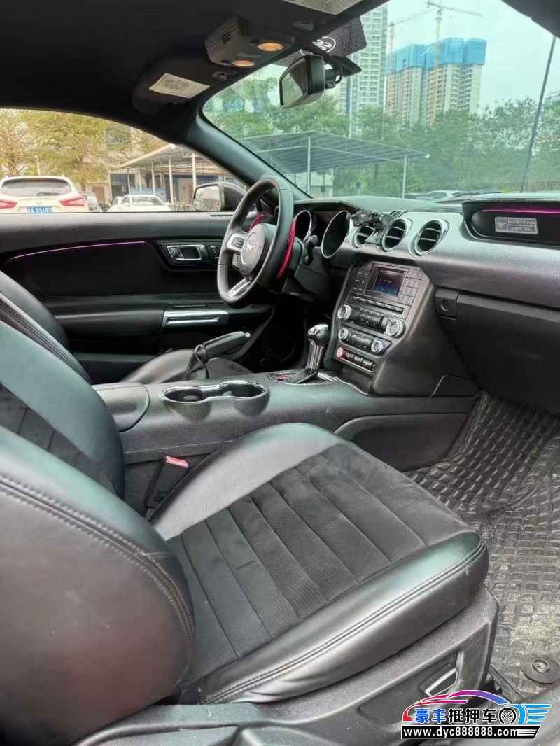 15年福特野马轿车抵押车出售