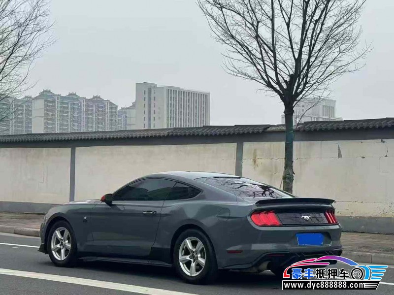 18年福特野马轿车抵押车出售