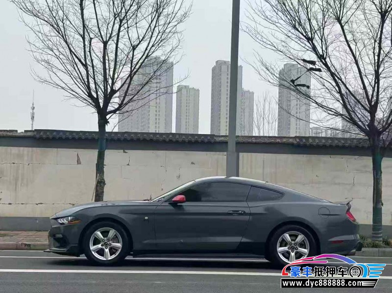 18年福特野马轿车抵押车出售