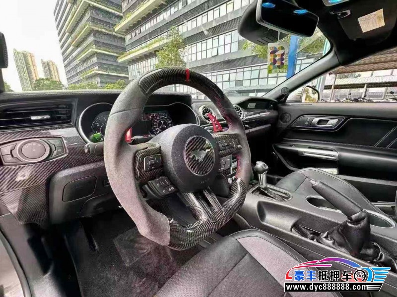 19年福特野马轿车抵押车出售