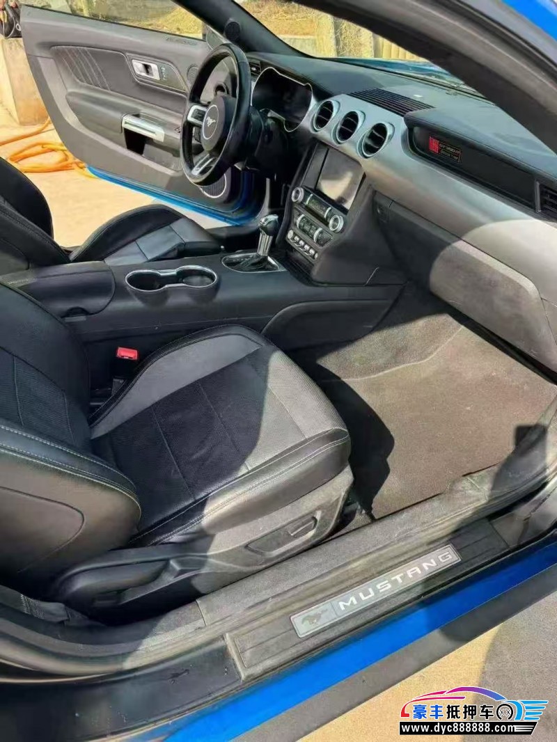 20年福特野马轿车抵押车出售