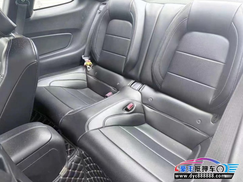 19年福特野马轿车抵押车出售