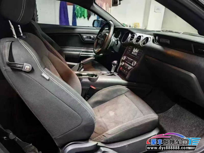 20年福特野马轿车抵押车出售