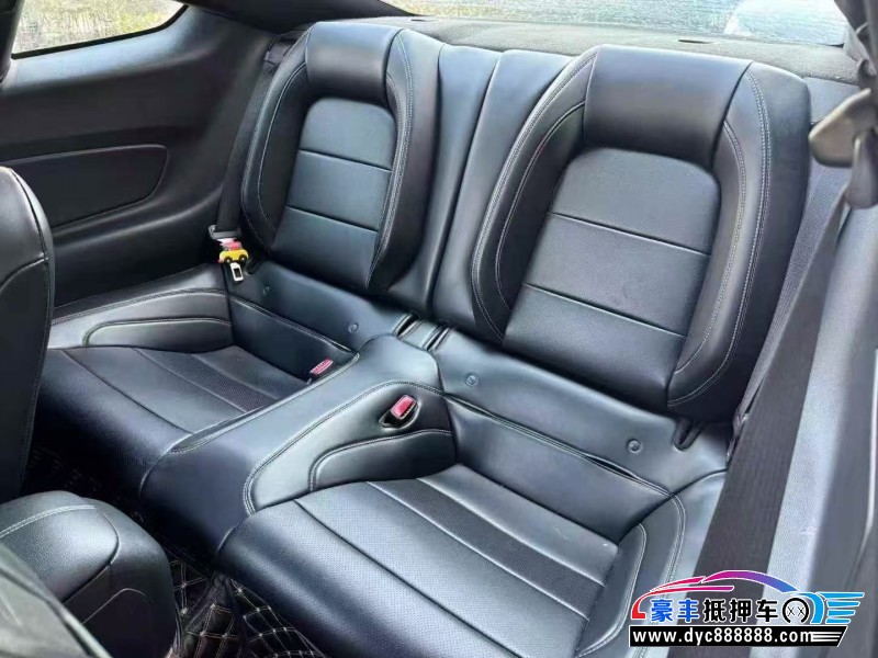 19年福特野马轿车抵押车出售