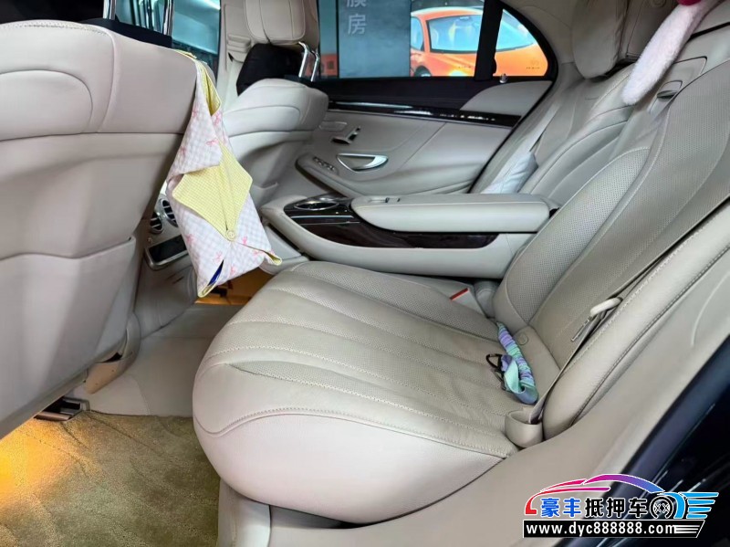 20年奔驰S轿车抵押车出售