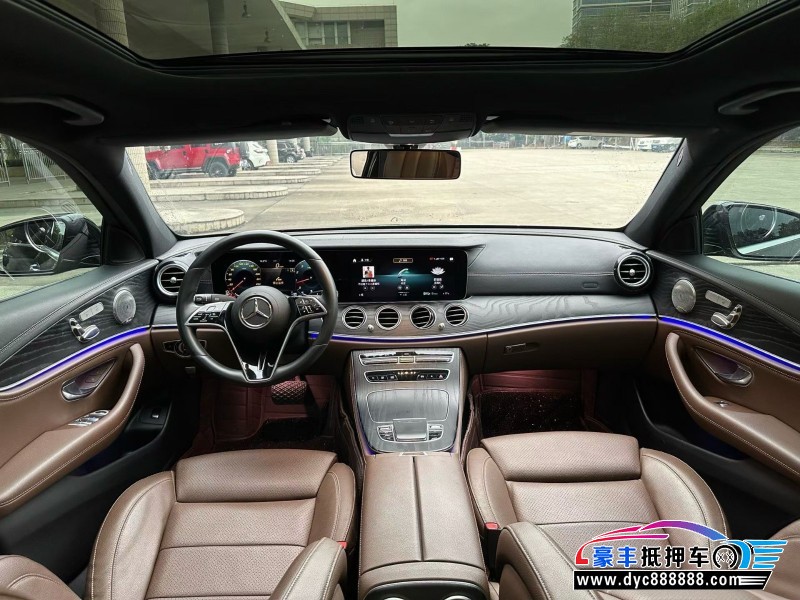 22年奔驰E轿车抵押车出售