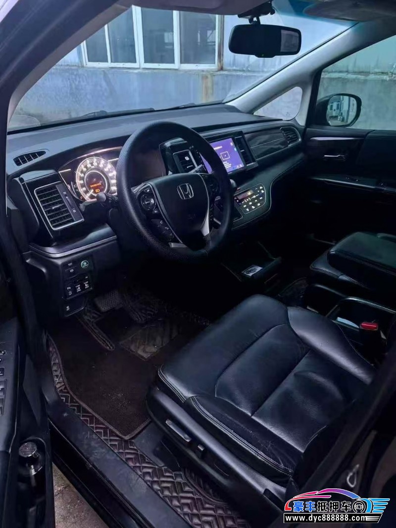 16年本田艾力绅轿车抵押车出售