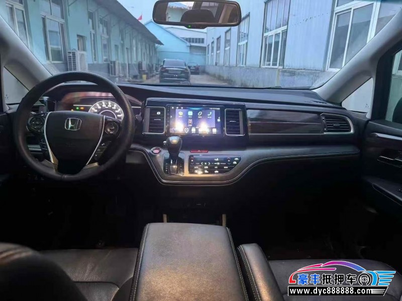 16年本田艾力绅轿车抵押车出售