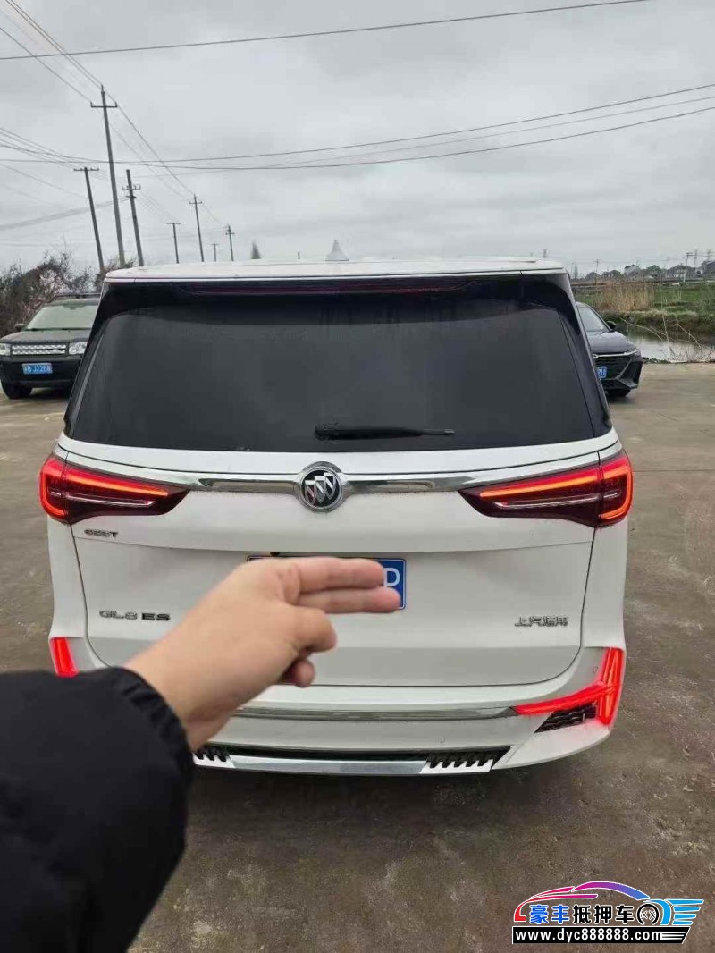 22年别克GL8MPV抵押车出售