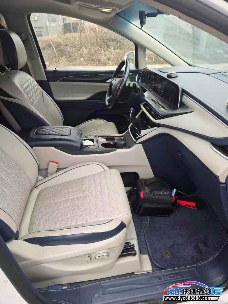 22年别克GL8MPV抵押车出售