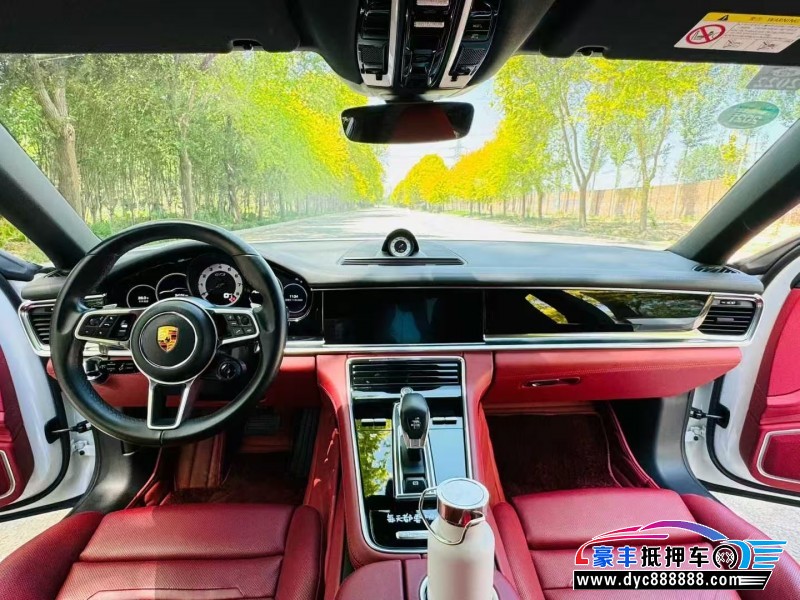 20年保时捷帕纳梅拉轿车抵押车出售