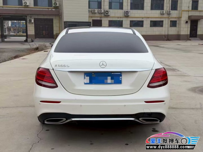 19年奔驰E轿车抵押车出售