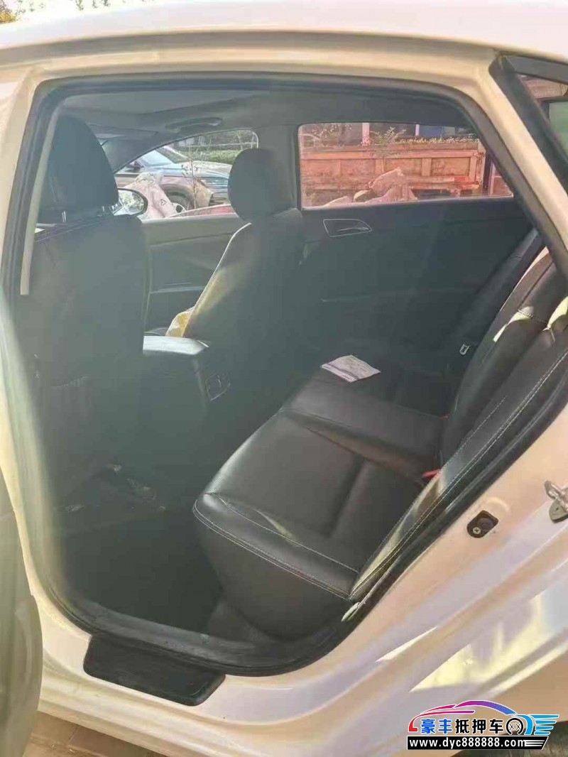 17年现代名图轿车抵押车出售