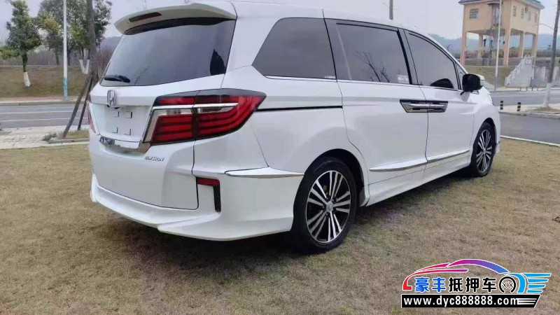 17年本田艾力绅轿车抵押车出售