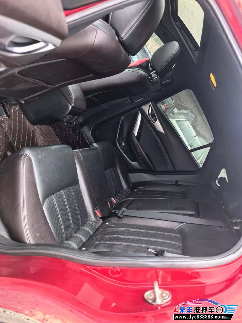 17年马自达CX-4轿车抵押车出售