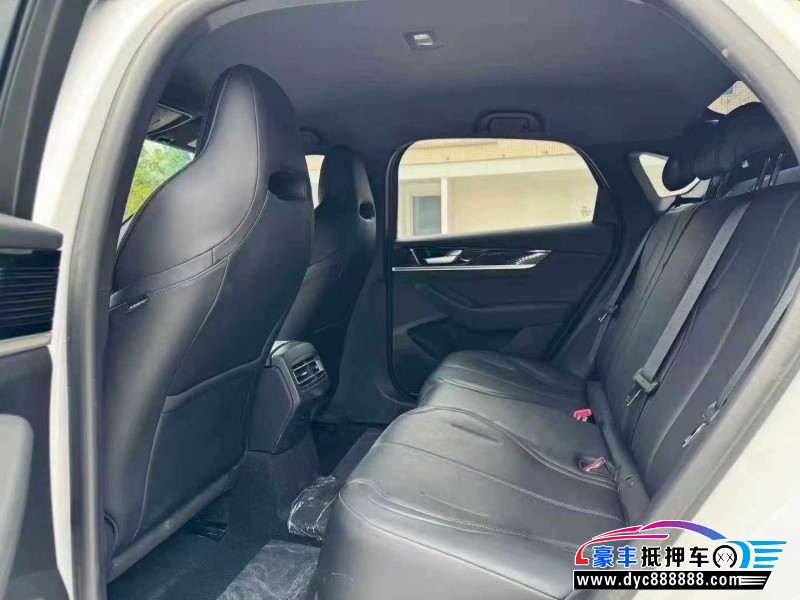 25年比亚迪秦轿车抵押车出售