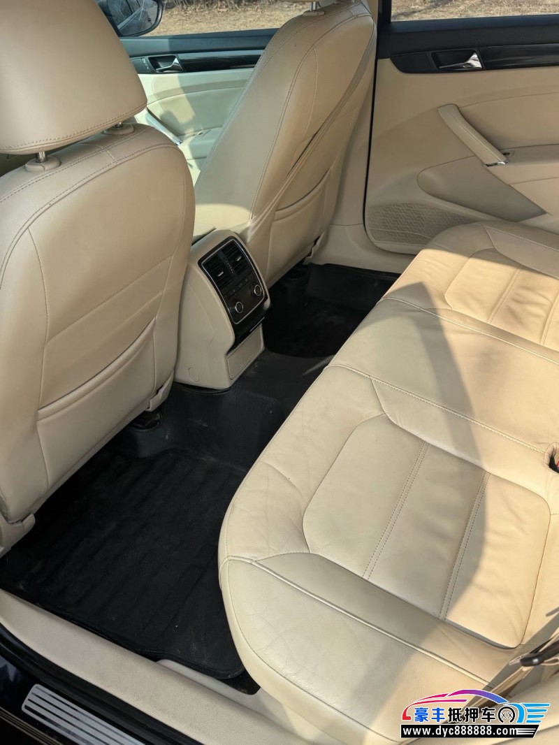 14年大众帕萨特轿车抵押车出售