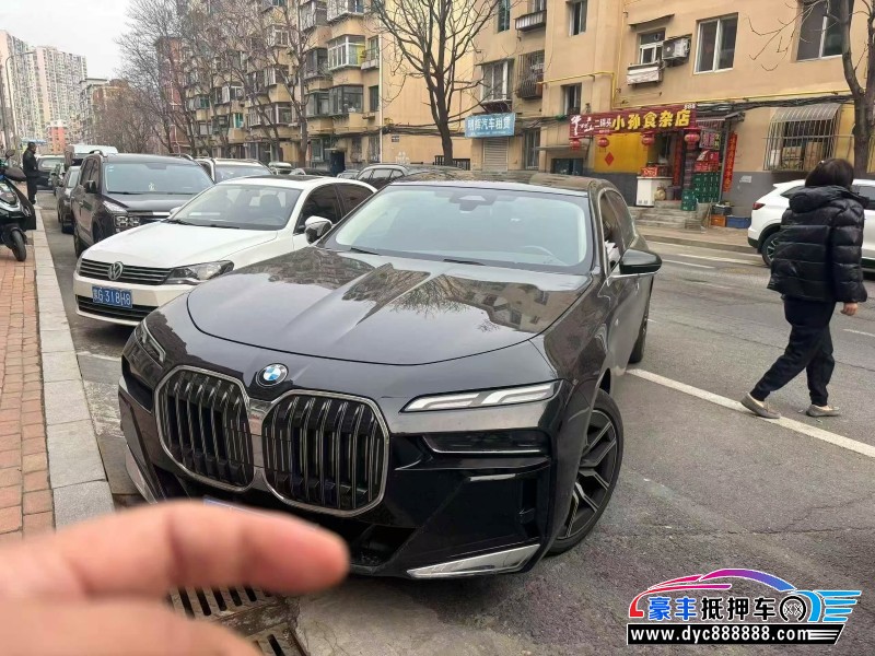 24年宝马7系轿车抵押车出售