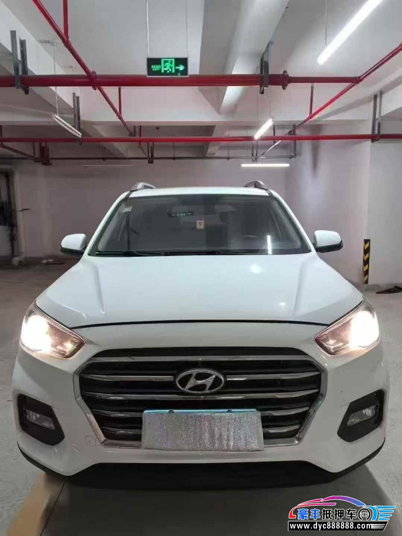 抵押车出售20年现代ix35轿车