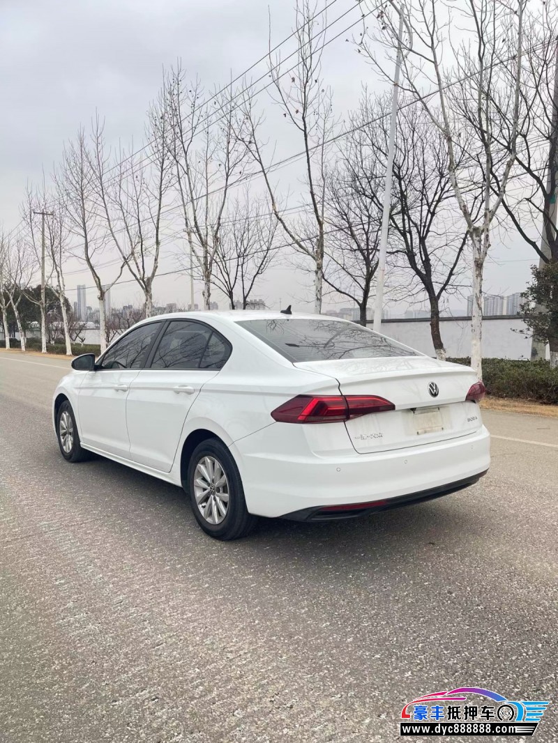 21年大众宝来轿车抵押车出售