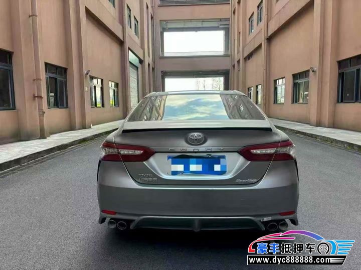 18年丰田凯美瑞轿车抵押车出售