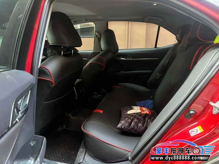 18年丰田凯美瑞轿车抵押车出售