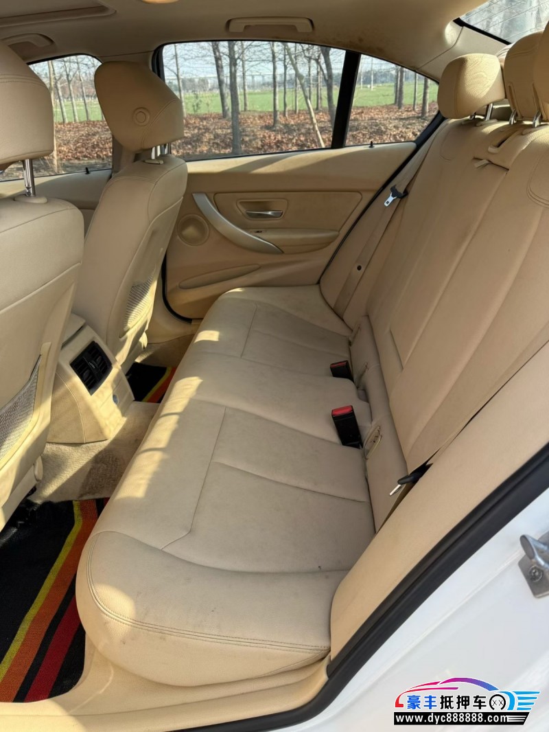 15年宝马3系轿车抵押车出售