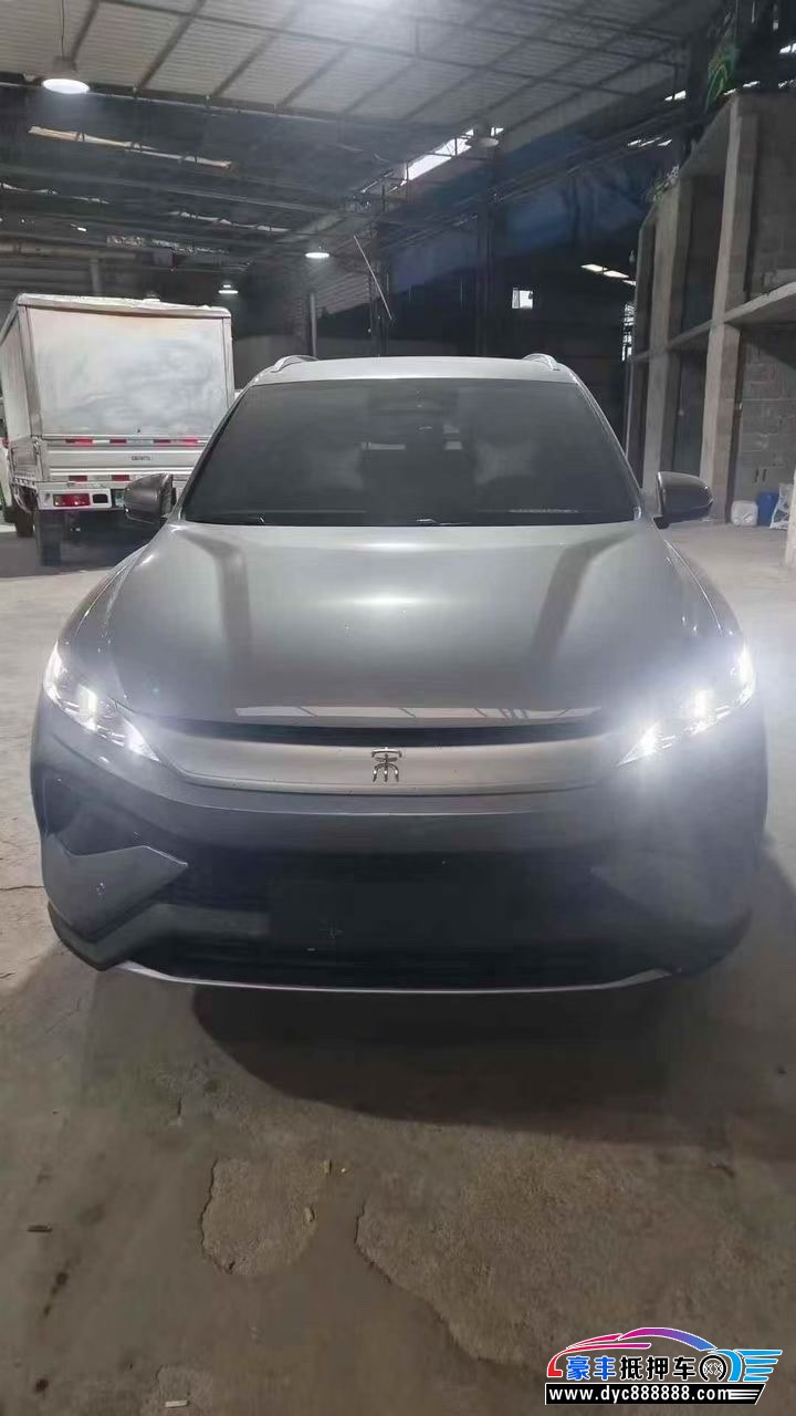 25年比亚迪宋轿车抵押车出售