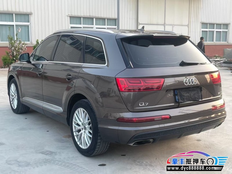 19年奥迪Q7轿车抵押车出售