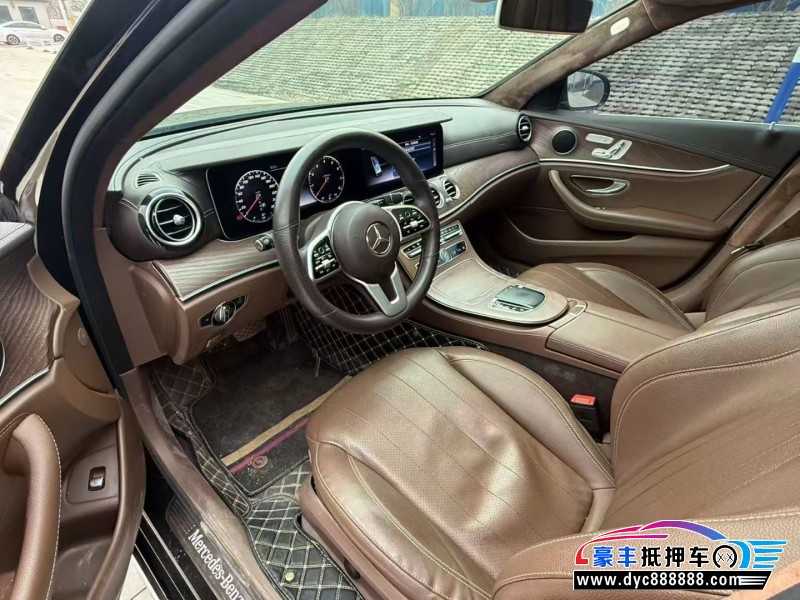 20年奔驰E轿车抵押车出售