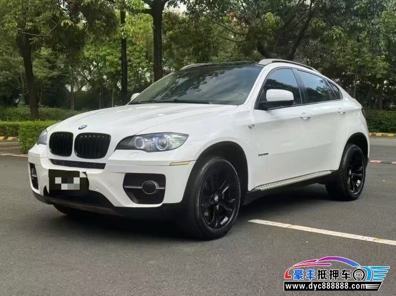 抵押车出售12年宝马X6轿车