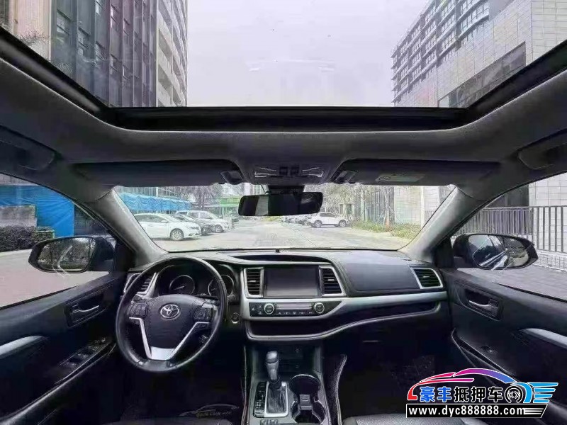 19年丰田汉兰达轿车抵押车出售