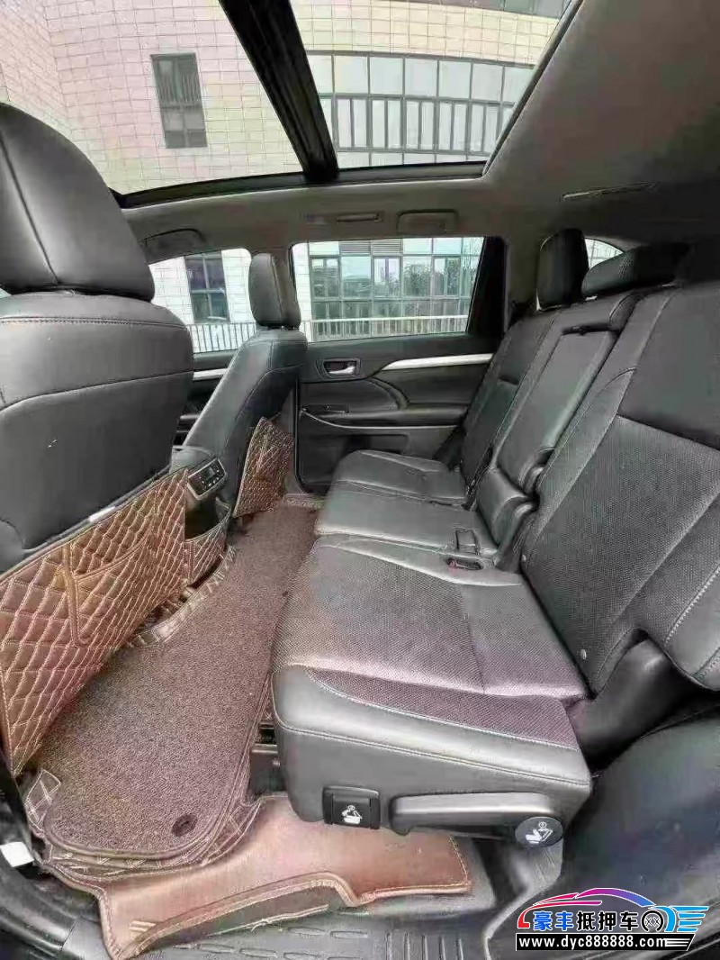 19年丰田汉兰达轿车抵押车出售