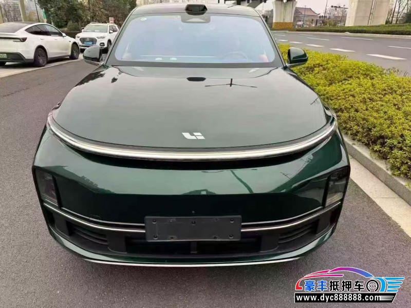 抵押车出售22年理想L9轿车