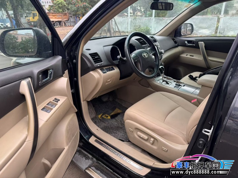 11年丰田汉兰达轿车抵押车出售