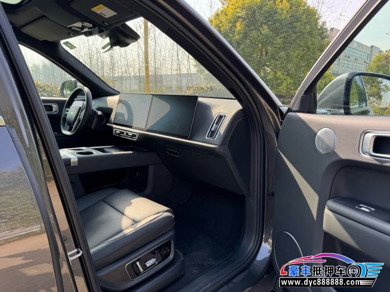 25年理想L9轿车抵押车出售