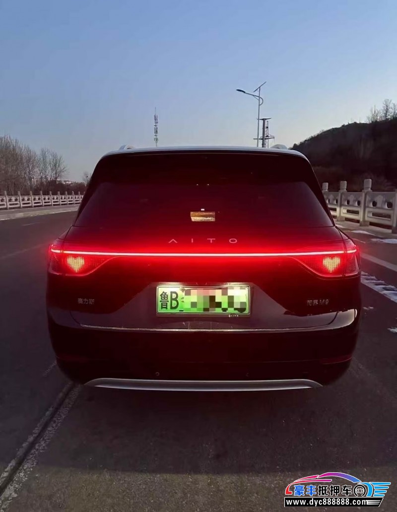 24年华为问界轿车抵押车出售