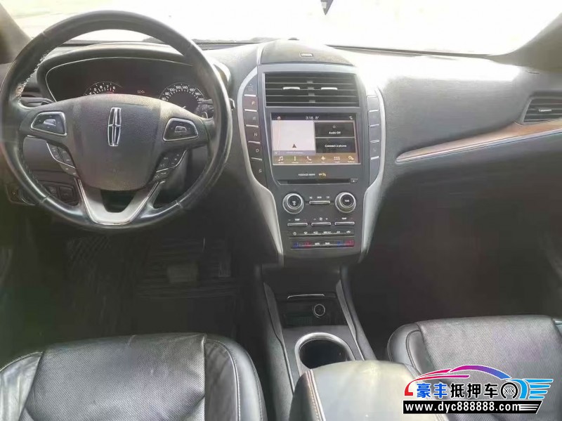 17年林肯MKC轿车抵押车出售