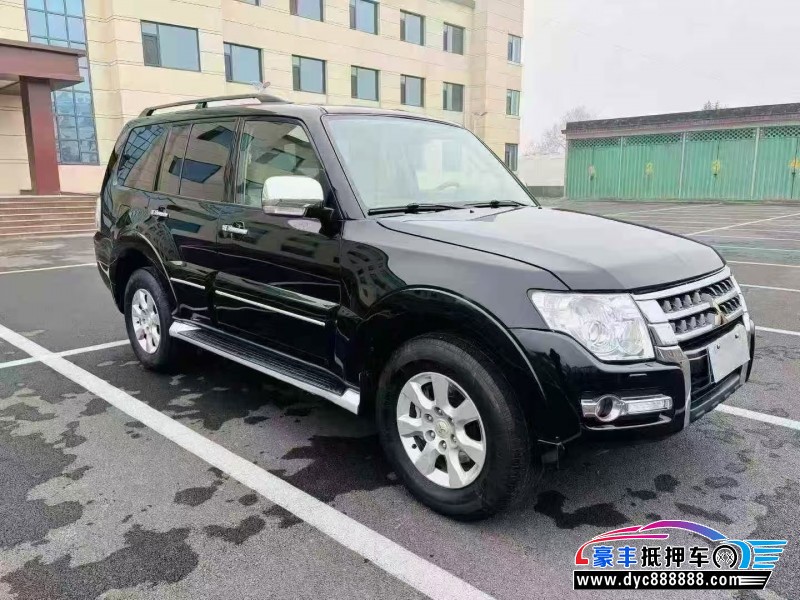 20年三菱帕杰罗轿车抵押车出售