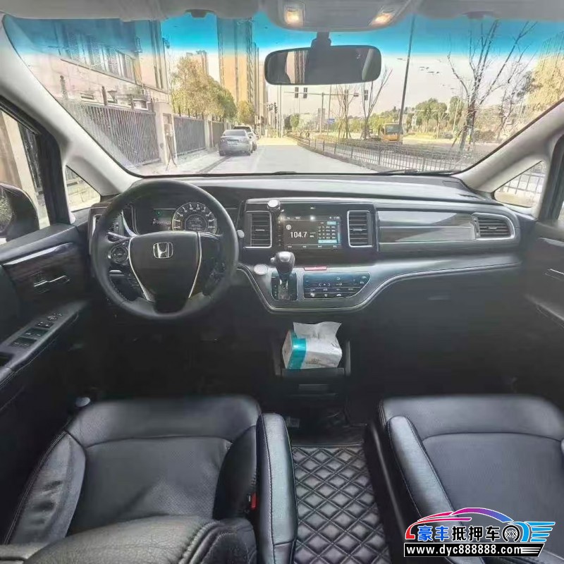 18年本田艾力绅轿车抵押车出售