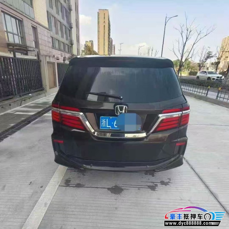 18年本田艾力绅轿车抵押车出售