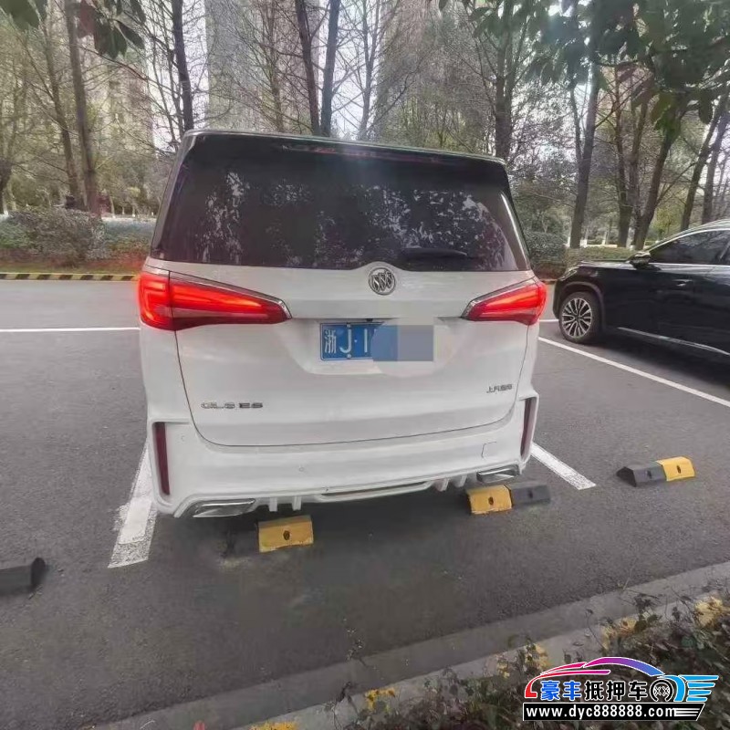 20年别克GL8轿车抵押车出售