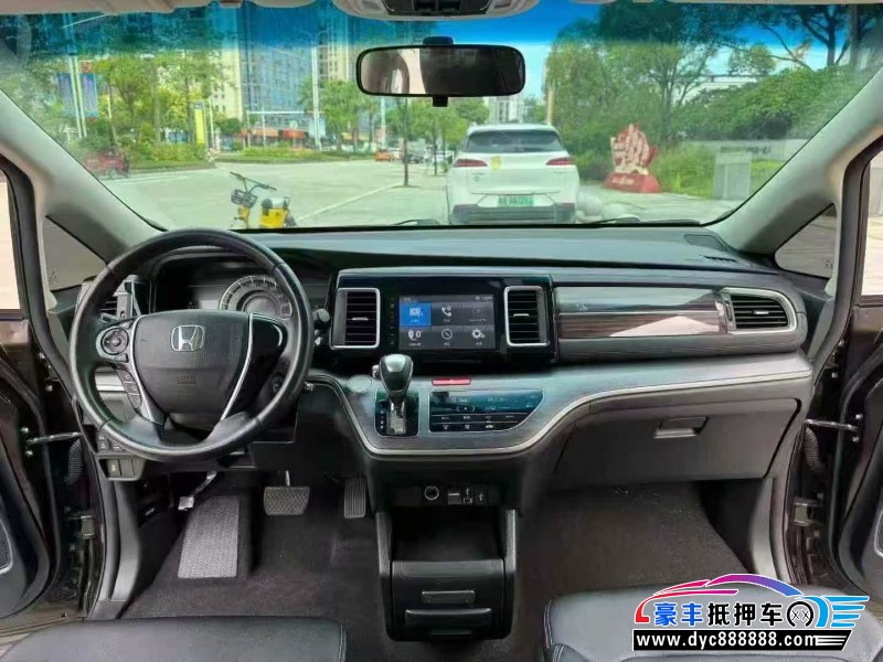 20年本田艾力绅轿车抵押车出售