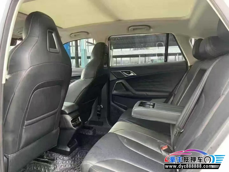 22年荣威RX5轿车抵押车出售